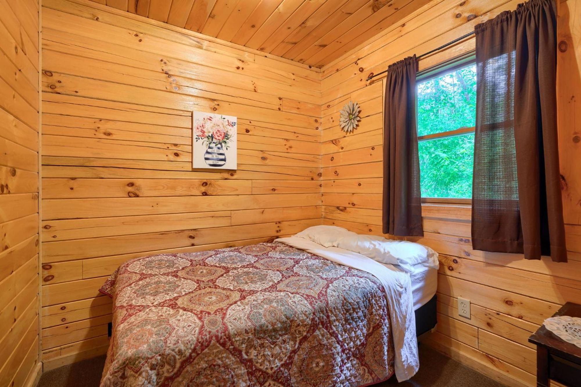 Blue Rose Cabins - Big Woody Cabin Logan Exterior photo